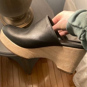 Everlane The Clog